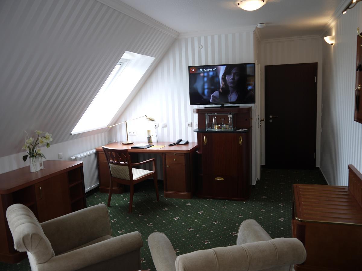 Landhotel Schwarzer Adler Suelzetal Dış mekan fotoğraf